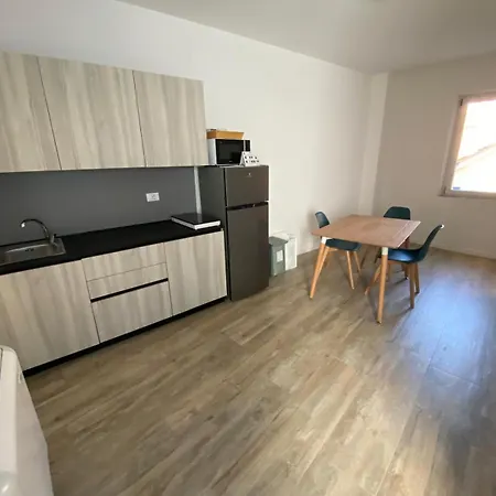 Guest house Jesi Home *